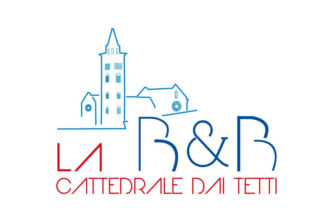 Bed and Breakfast La Cattedrale Dai Tetti Трани Экстерьер фото