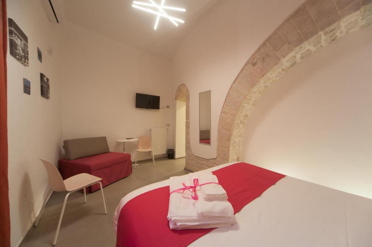 Bed and Breakfast La Cattedrale Dai Tetti Трани Экстерьер фото