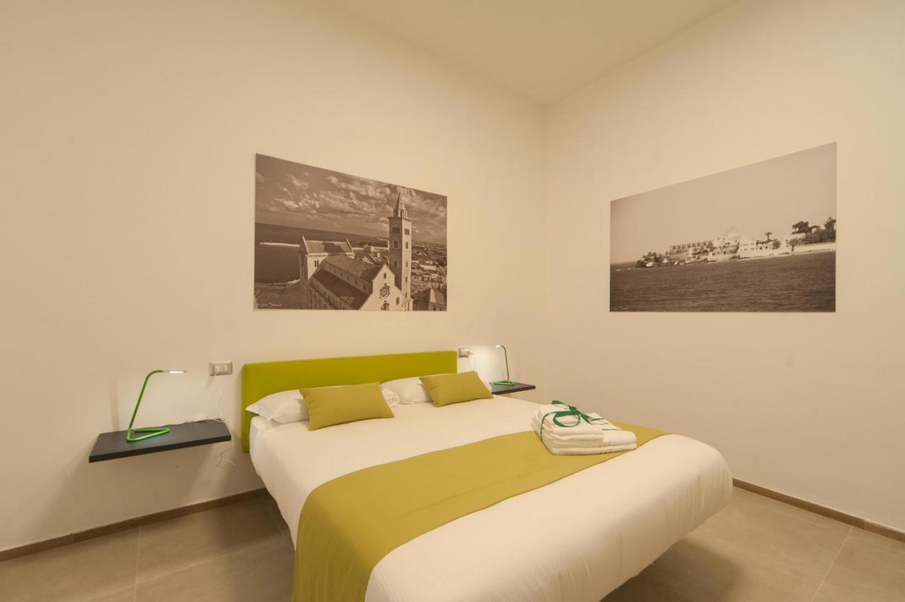 Bed and Breakfast La Cattedrale Dai Tetti Трани Экстерьер фото